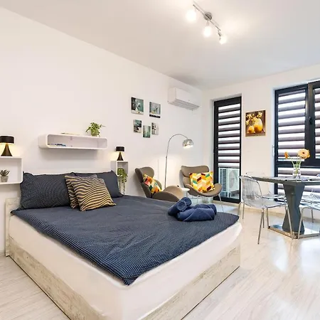 Fancy With Private Parking In New Building Apartament *