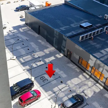 Fancy With Private Parking In New Building Апартамент *